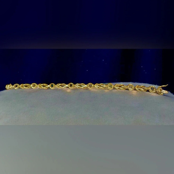 96-Diamond Yellow Gold-Plated Love Knot Tennis Bracelet - Picture 10 of 12
